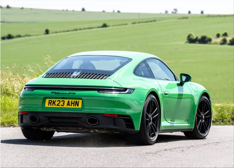 2023 Porsche 911 Carrera GTS