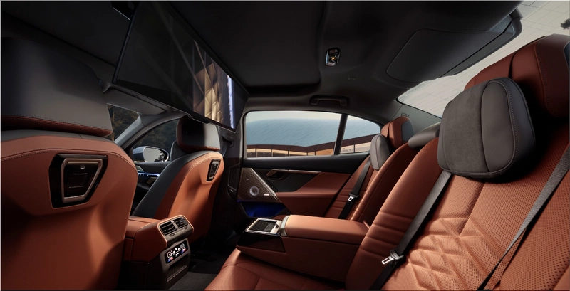 2024 BMW i5