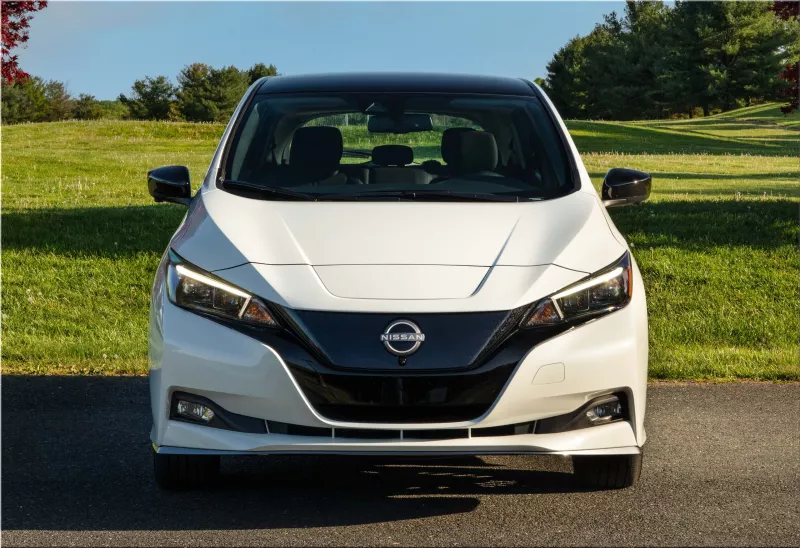 2025 Nissan LEAF