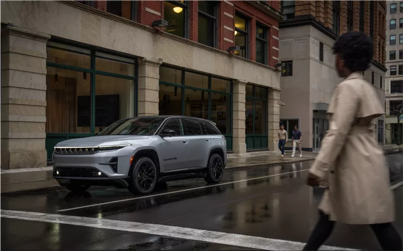 2024 Jeep Wagoneer S