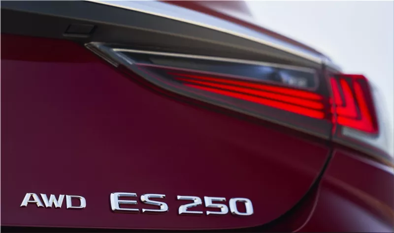 Lexus ES