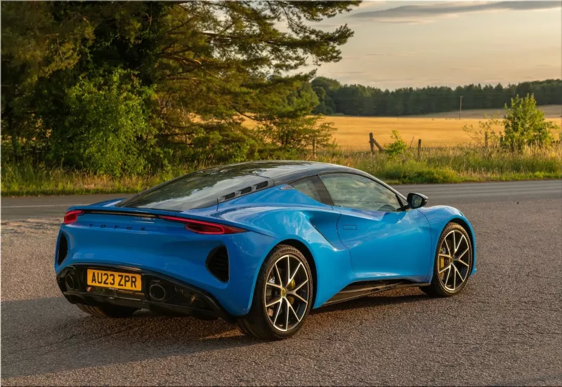 2024 Lotus Emira i4