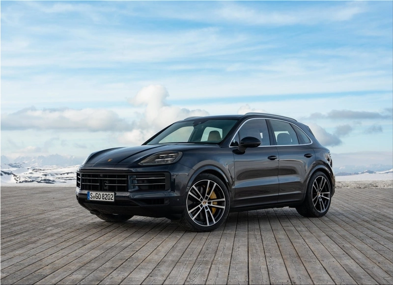 2024 Porsche Cayenne S