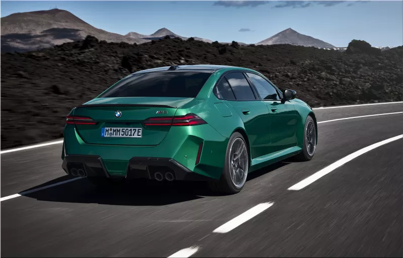 2025 BMW M5