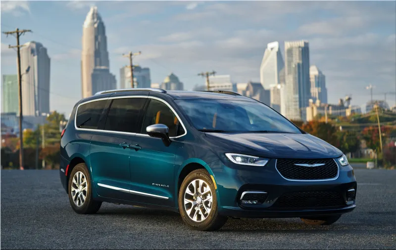 2025 Chrysler Pacifica Hybrid
