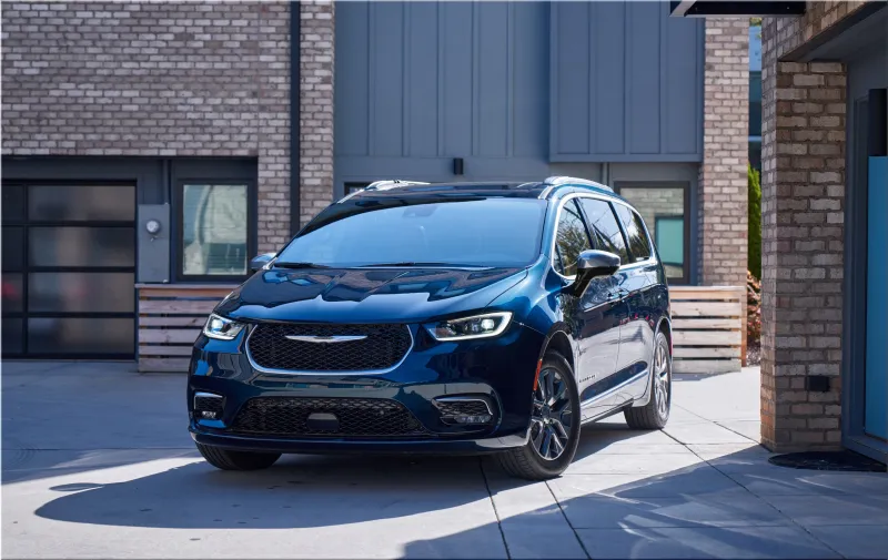 2025 Chrysler Pacifica Hybrid