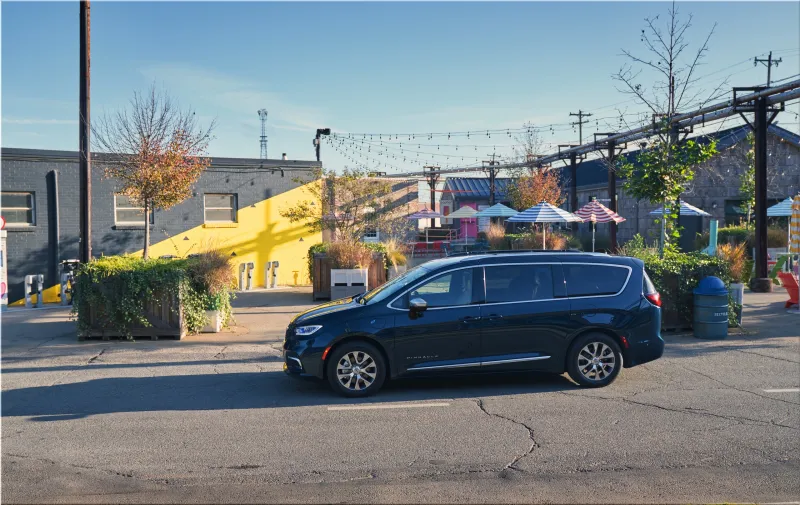 2025 Chrysler Pacifica Hybrid