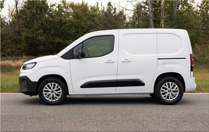 2025 Fiat Doblo Easy Pro