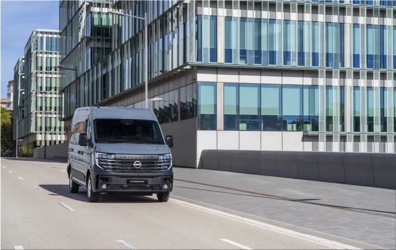 2025 Nissan Interstar van