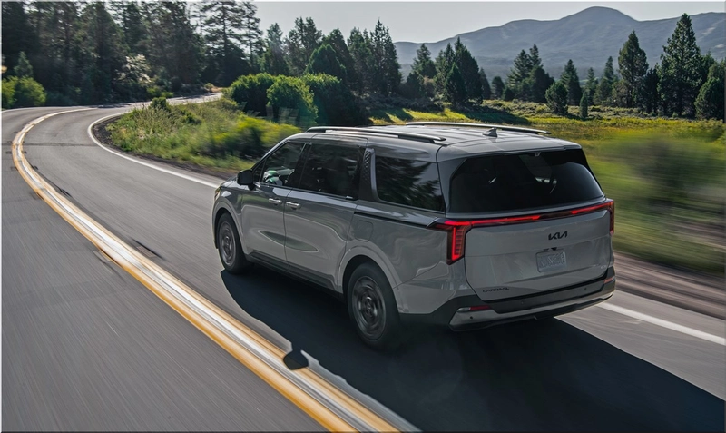 2026 Kia Carnival Hybrid
