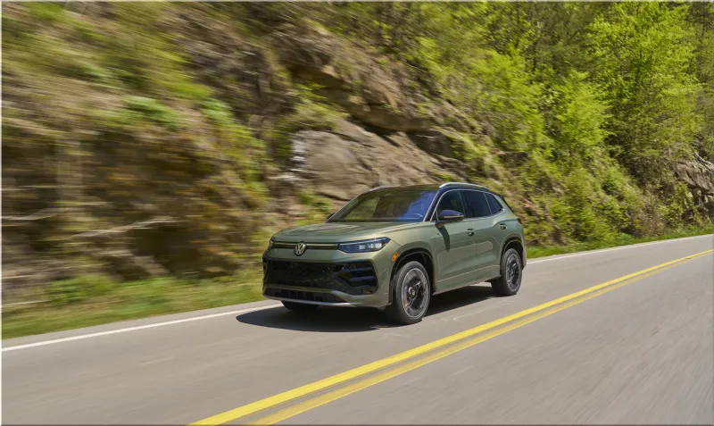 Volkswagen Tiguan SEL R-Line Turbo
