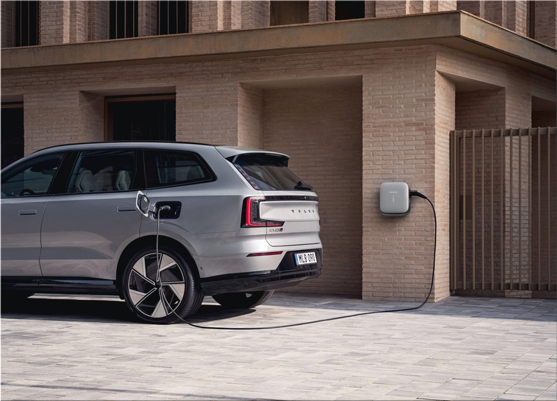2026 Volvo EX90