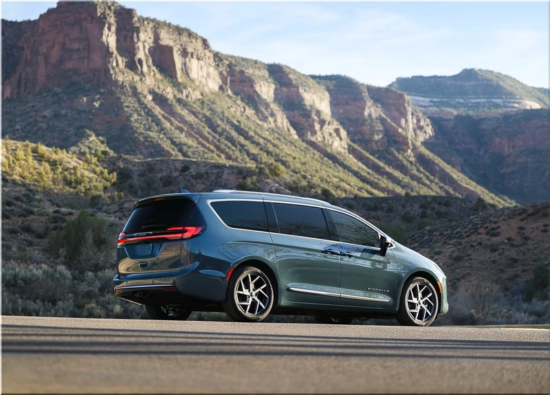 2027 Chrysler Pacifica