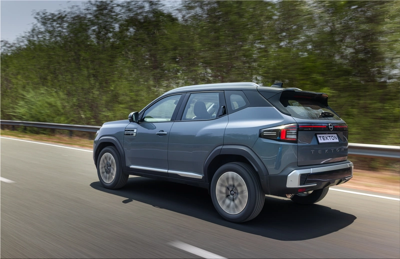 Nissan Tekton