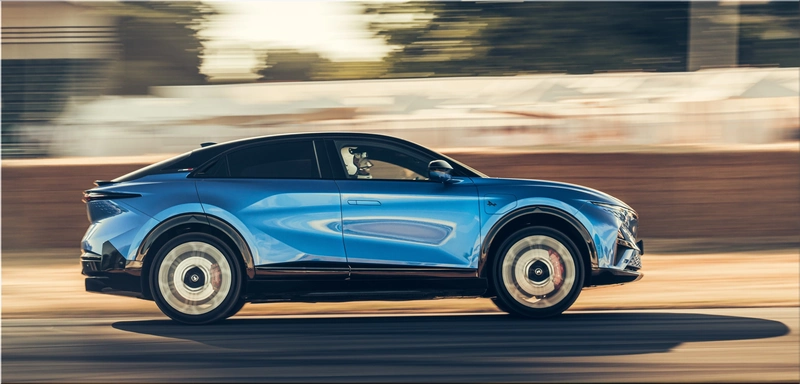 Alpine A390
