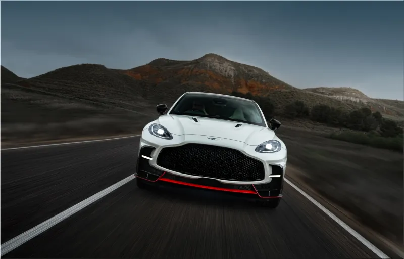 Aston Martin DBX S