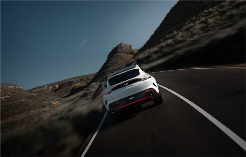 Aston Martin DBX S