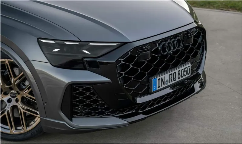 2025 Audi RS Q8 Performance
