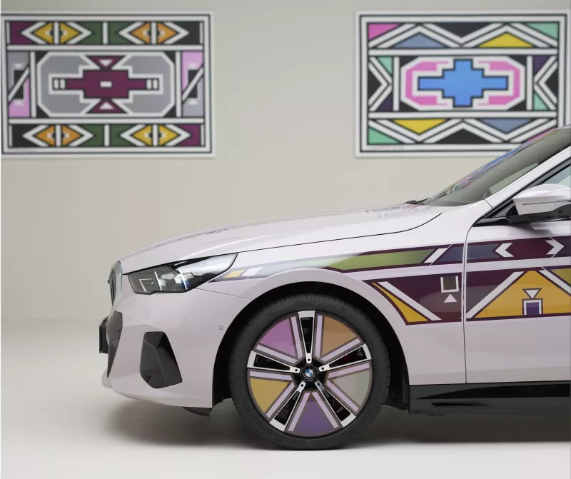 BMW i5 Flow NOSTOKANA