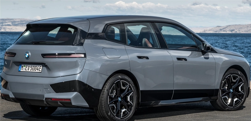 BMW iX