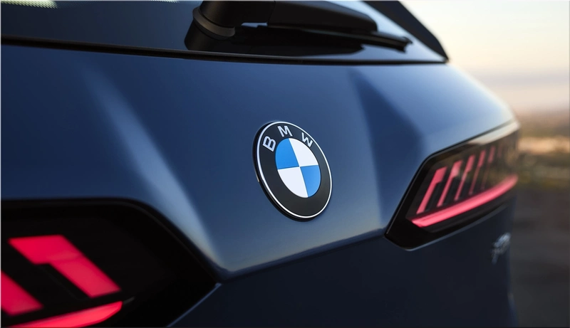 BMW iX3