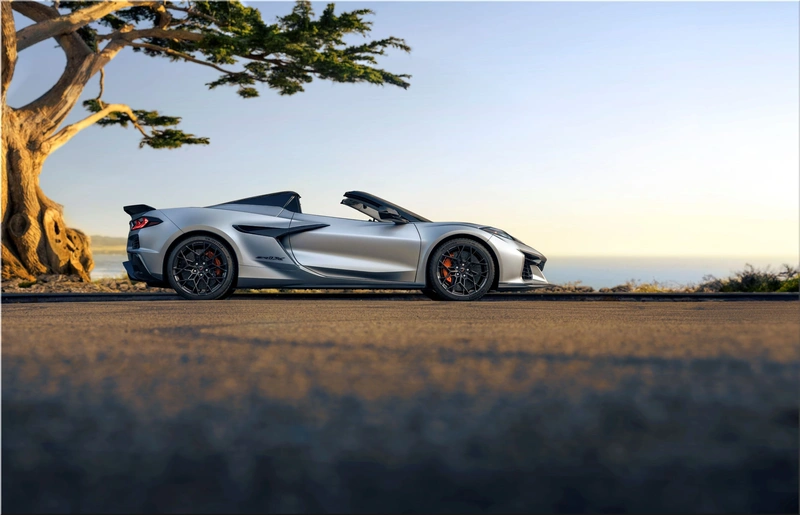 Corvette ZR1X Quail Silver