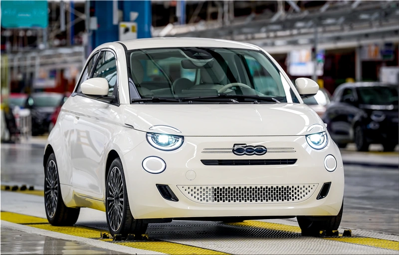 2026 Fiat 500 Hybrid