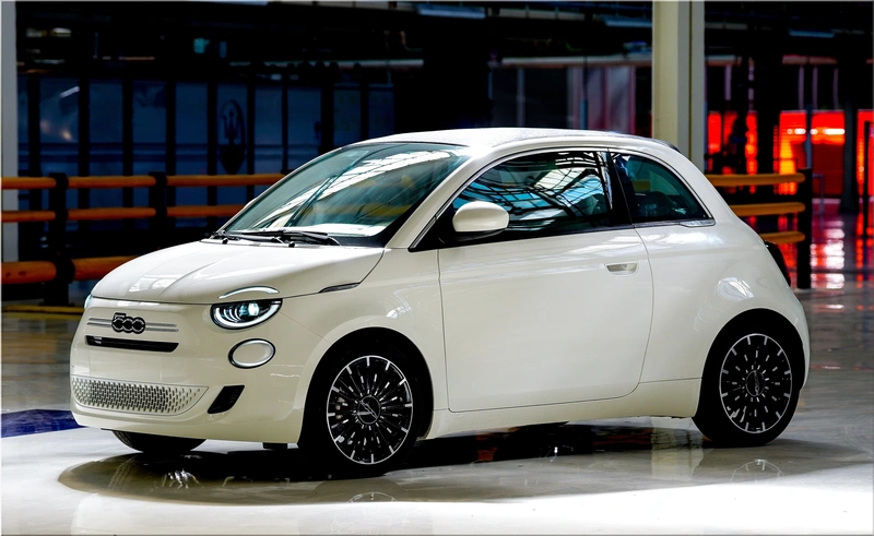 2026 Fiat 500 Hybrid