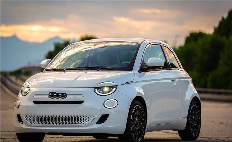 2026 Fiat 500 Hybrid
