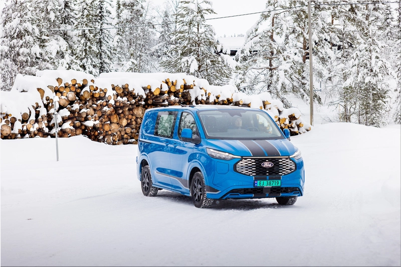 Ford E-Transit Custom AWD 2026