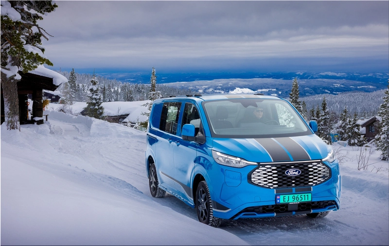 Ford E-Transit Custom AWD 2026