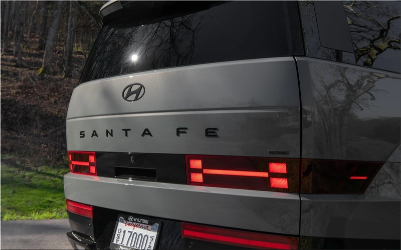 Hyundai Santa Fe Hybrid
