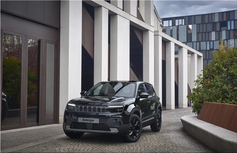 Jeep Avenger Black Edition
