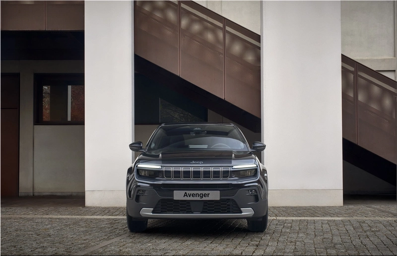Jeep Avenger Black Edition