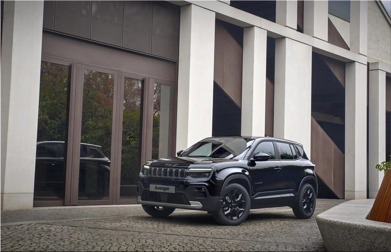 Jeep Avenger Black Edition