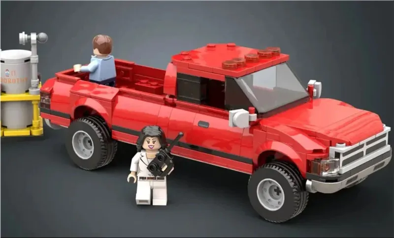 LEGO Twister Diorama