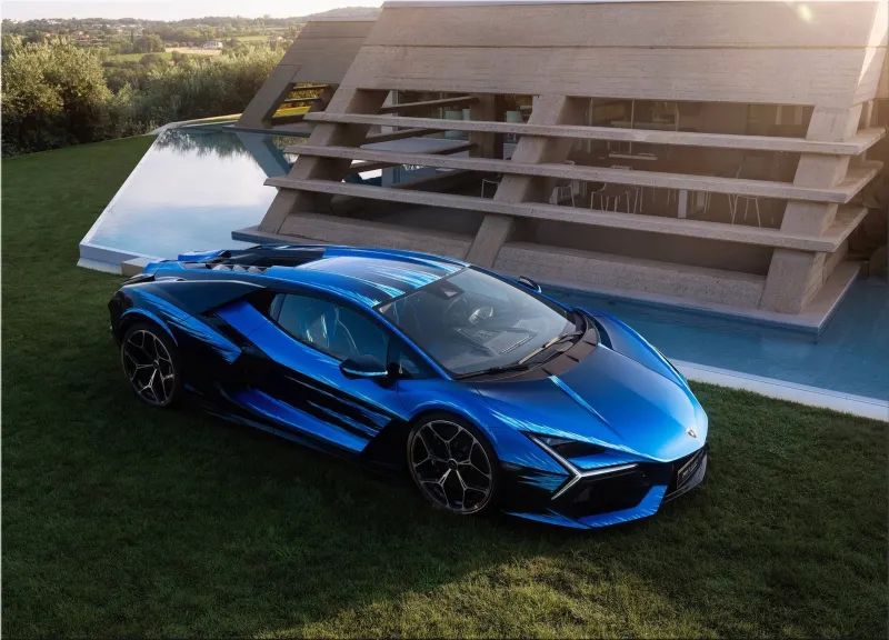 Lamborghini Revuelto Opera Unica