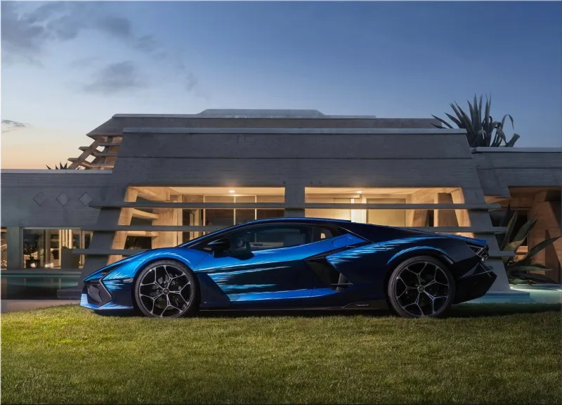 Lamborghini Revuelto Opera Unica