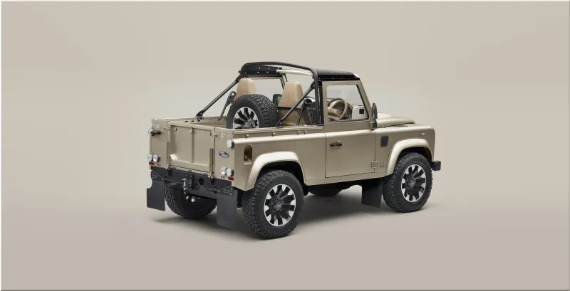 Land Rover Defender Classic V8 Soft Top