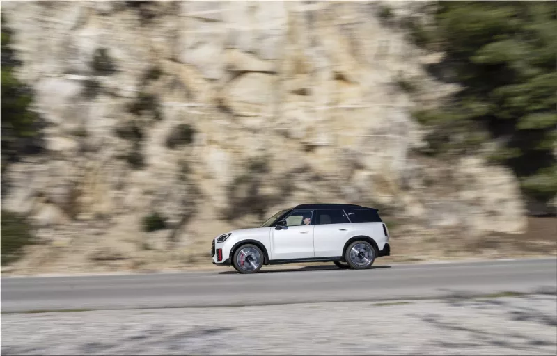 MINI John Cooper Works Countryman