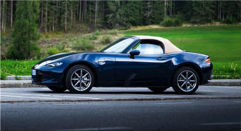 Mazda MX-5 Miata