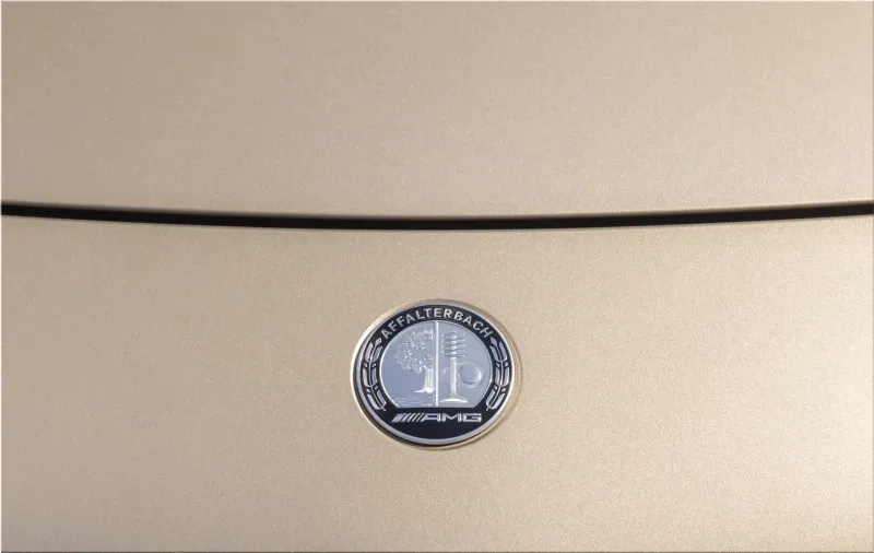 Mercedes-AMG SL 63 MANUFAKTUR Golden Coast