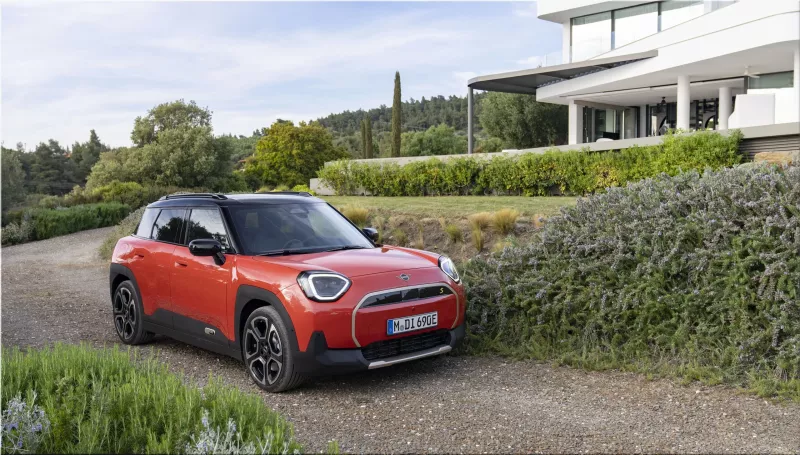 2025 MINI Aceman