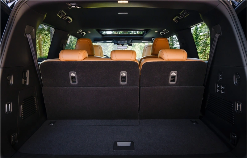 Nissan Armada Platinum