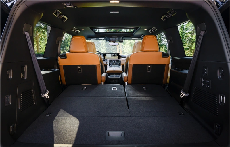Nissan Armada Platinum