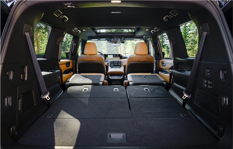 Nissan Armada Platinum