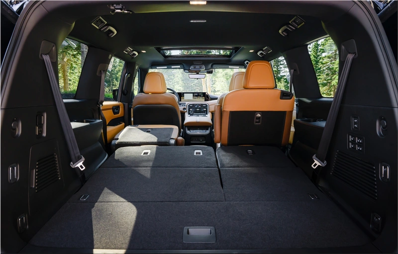 Nissan Armada Platinum