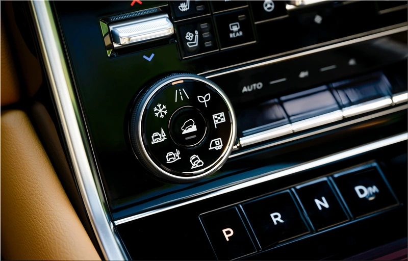 Nissan Armada Platinum