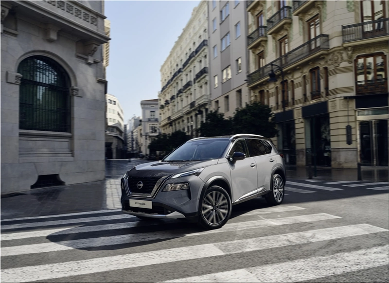 Nissan X-Trail hybrid SUV