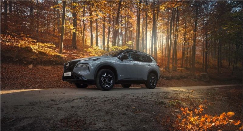 Nissan X-Trail hybrid SUV